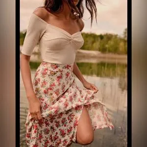 Sezane | Skirts | Sezane Tabata Skirt Jardin Secret Size 34